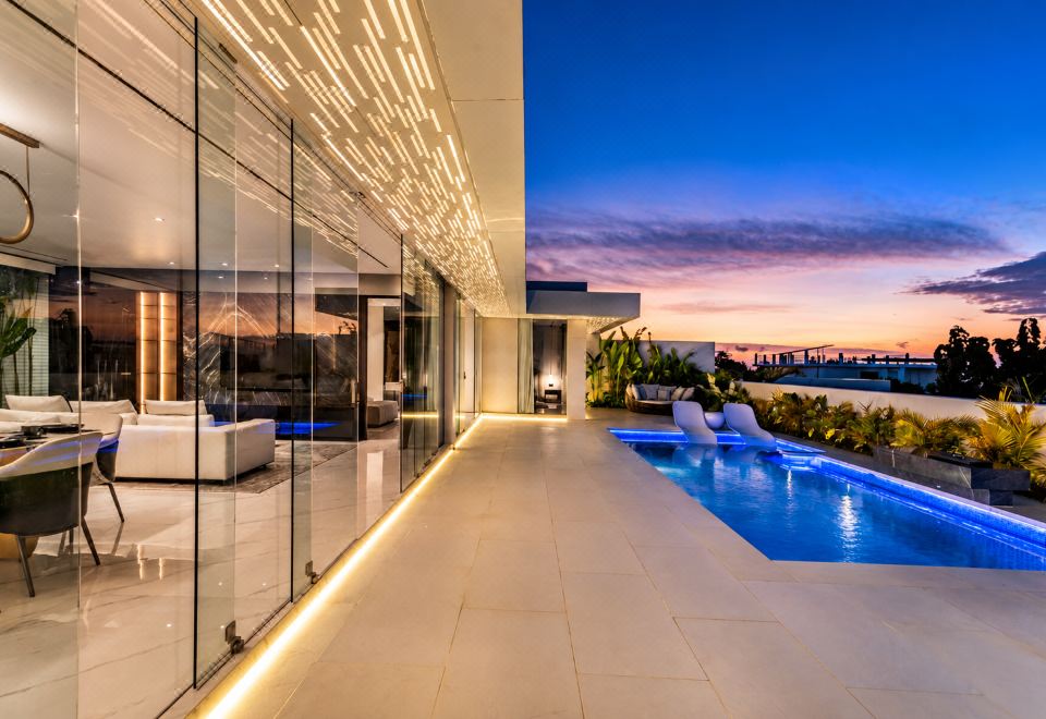 Vila při západu slunce — Sky Star Ocean View Uluwatu